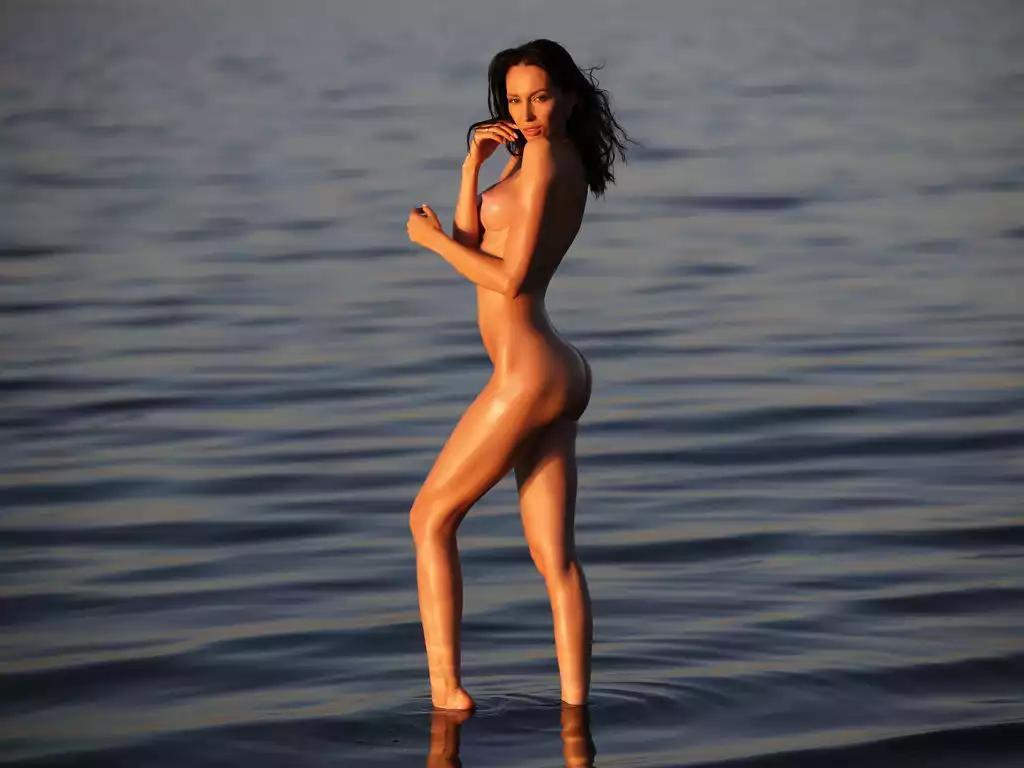 SerinaFox on LiveJasmin 