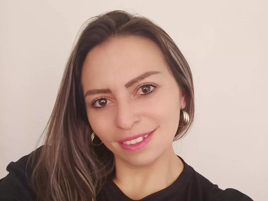 Adara_89 on Streamate 