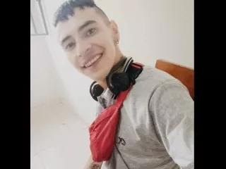 alextsexx on Streamate 