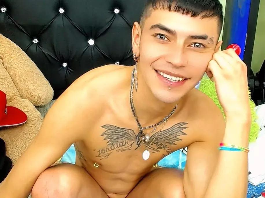 alextsexx on Streamate 
