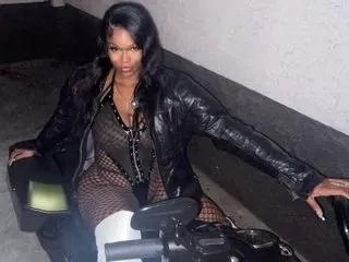 amberblackrose21 on Streamate 