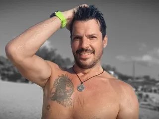 Offline CristianNude on Streamate