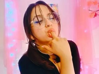 Offline EmmaPalma22 on Streamate