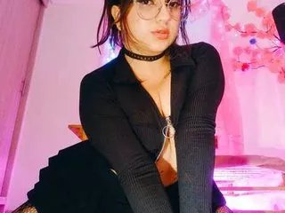 Offline EmmaPalma22 on Streamate