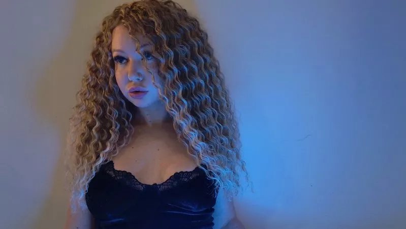 Offline KatBigBum on Streamate