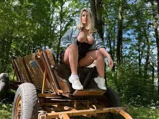 LannaGrace on Streamate 