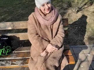 Offline LolaGreate on Streamate