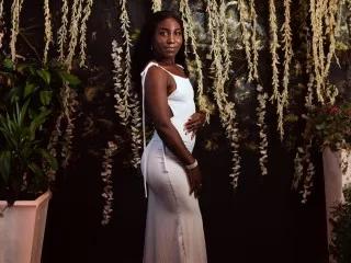 LunaLuvx on Streamate 