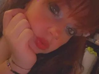 Offline LunaSynns on Streamate