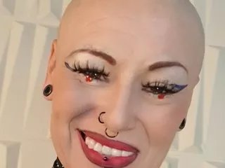 Offline SandyyRose on Streamate