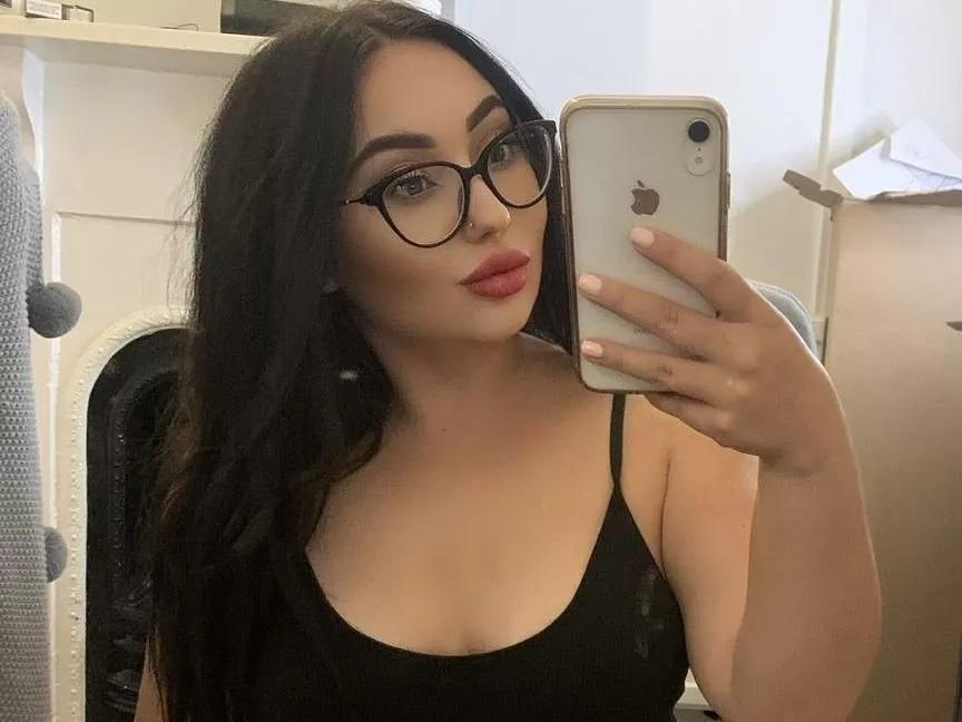 Tiffany_Rosex on Streamate 