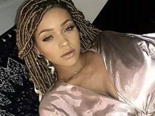 Offline ValeriaImaniLin on Streamate