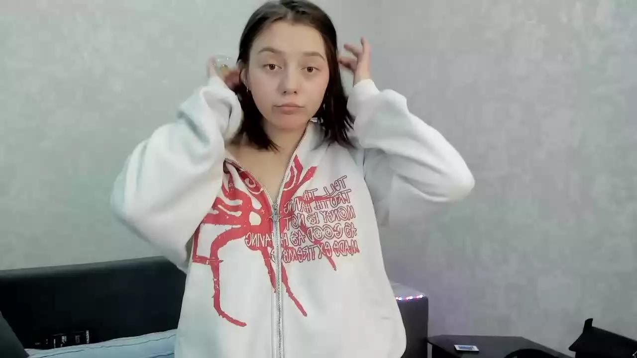 a_lilit on Streamray 