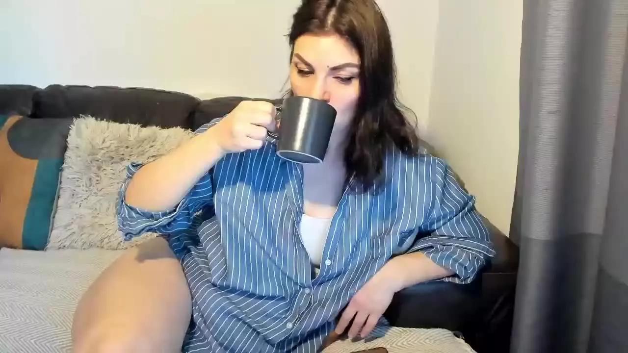 Alexandra22 on Streamray 