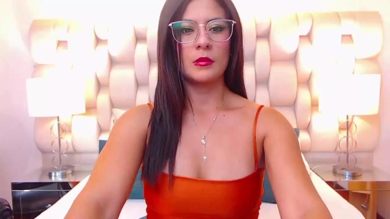 ALICEGREENS on Streamray 
