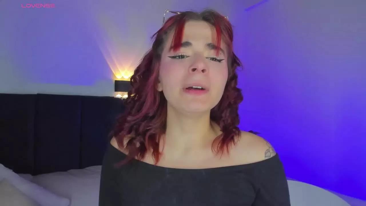 bella_scott on Streamray 