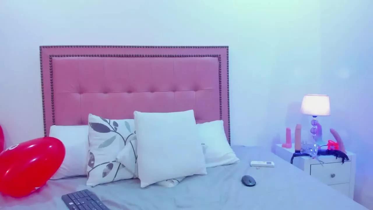 CarolinaGlamour on Streamray 