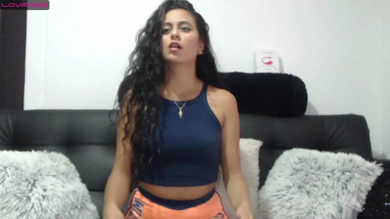 CarolineJSmith on Streamray 