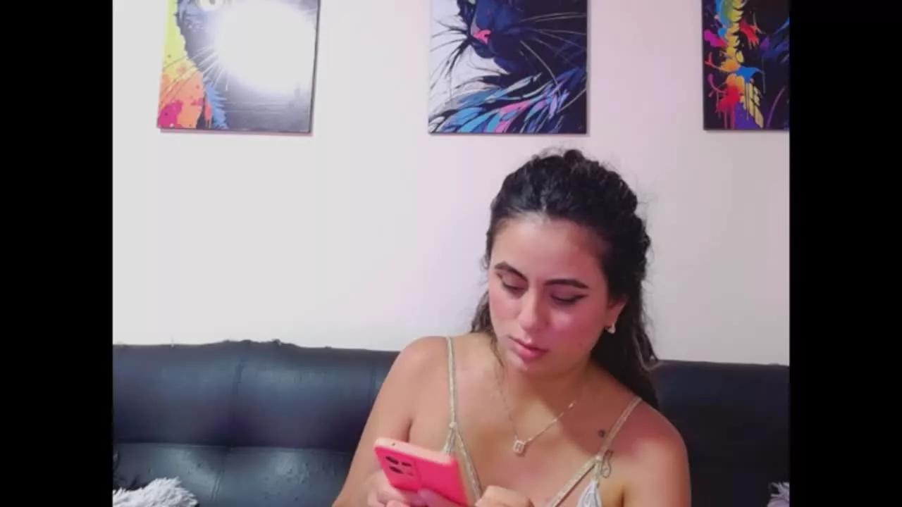 CarolineJSmith on Streamray 