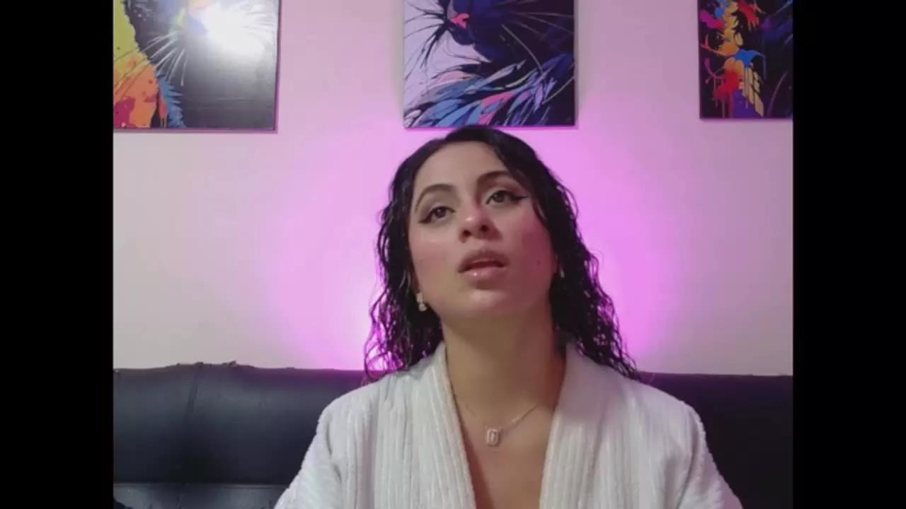 CarolineJSmith on Streamray 