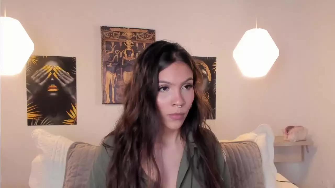 Catrina_West on Streamray 