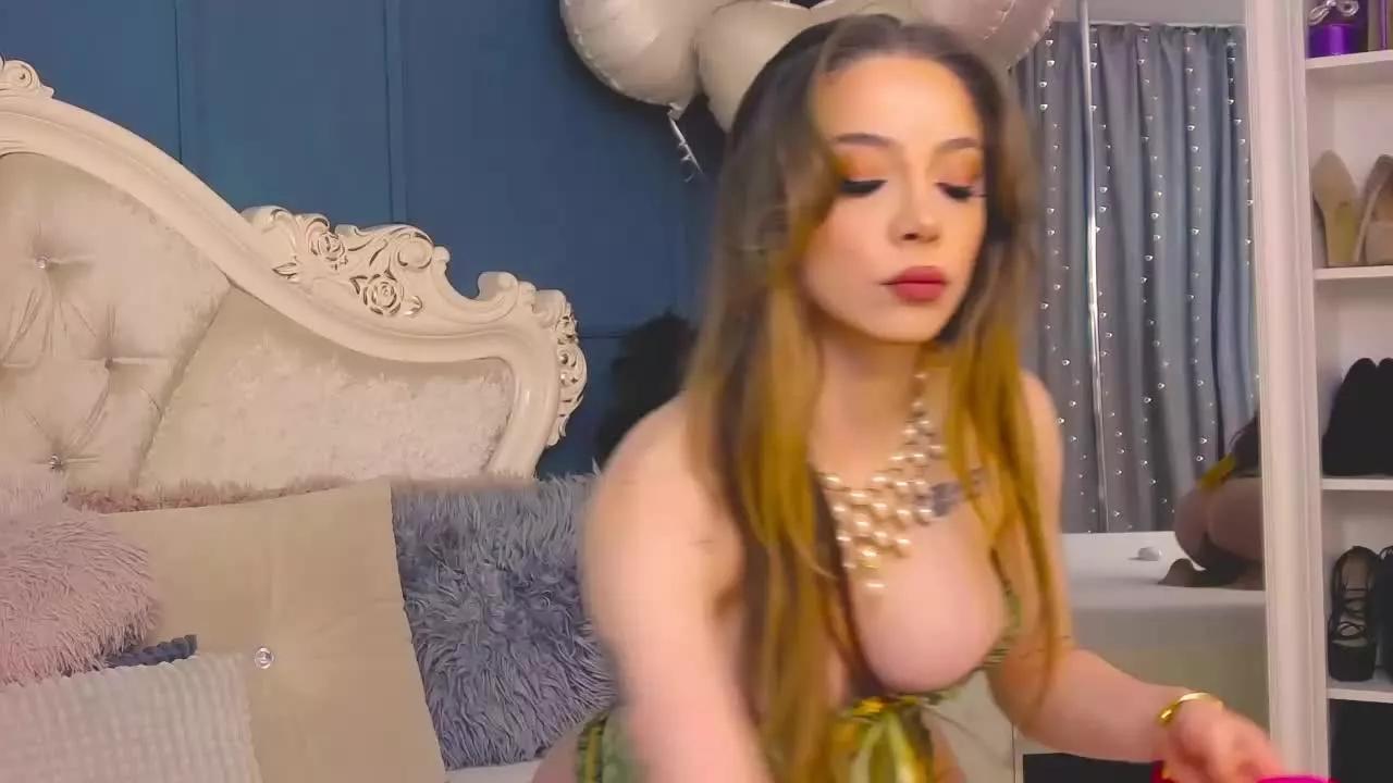 ChloeKeller on Streamray 