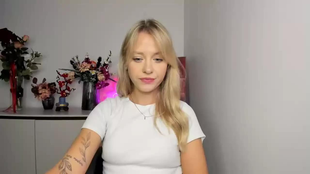 CindyUnique on Streamray 