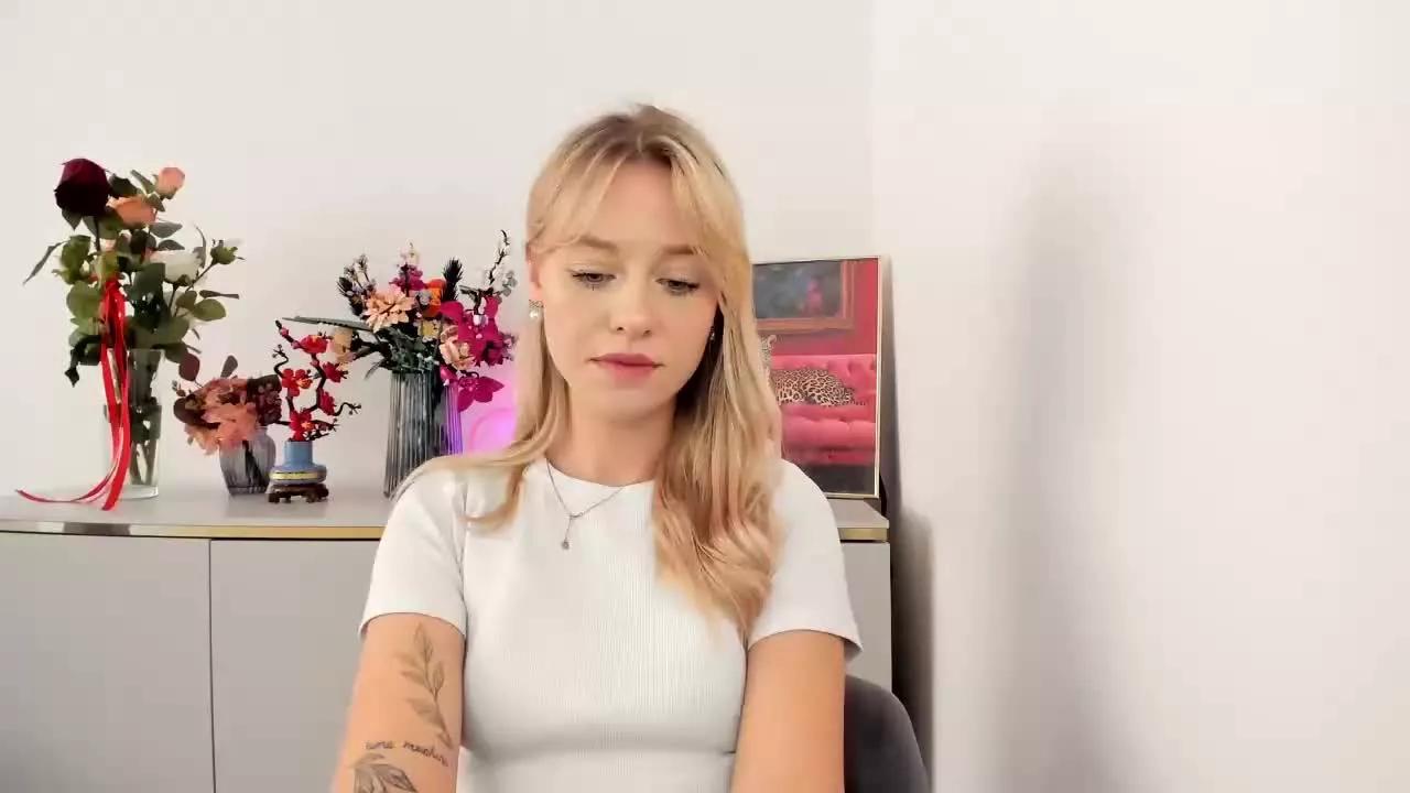 CindyUnique on Streamray 