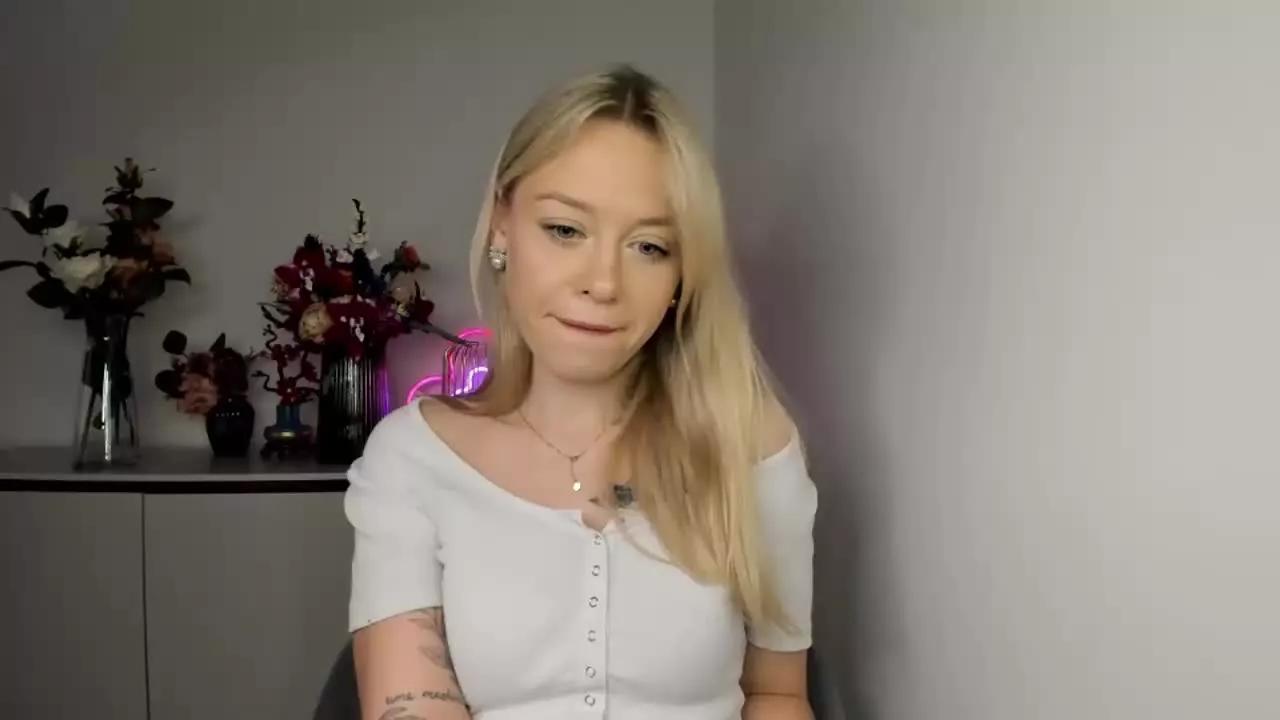 CindyUnique on Streamray 