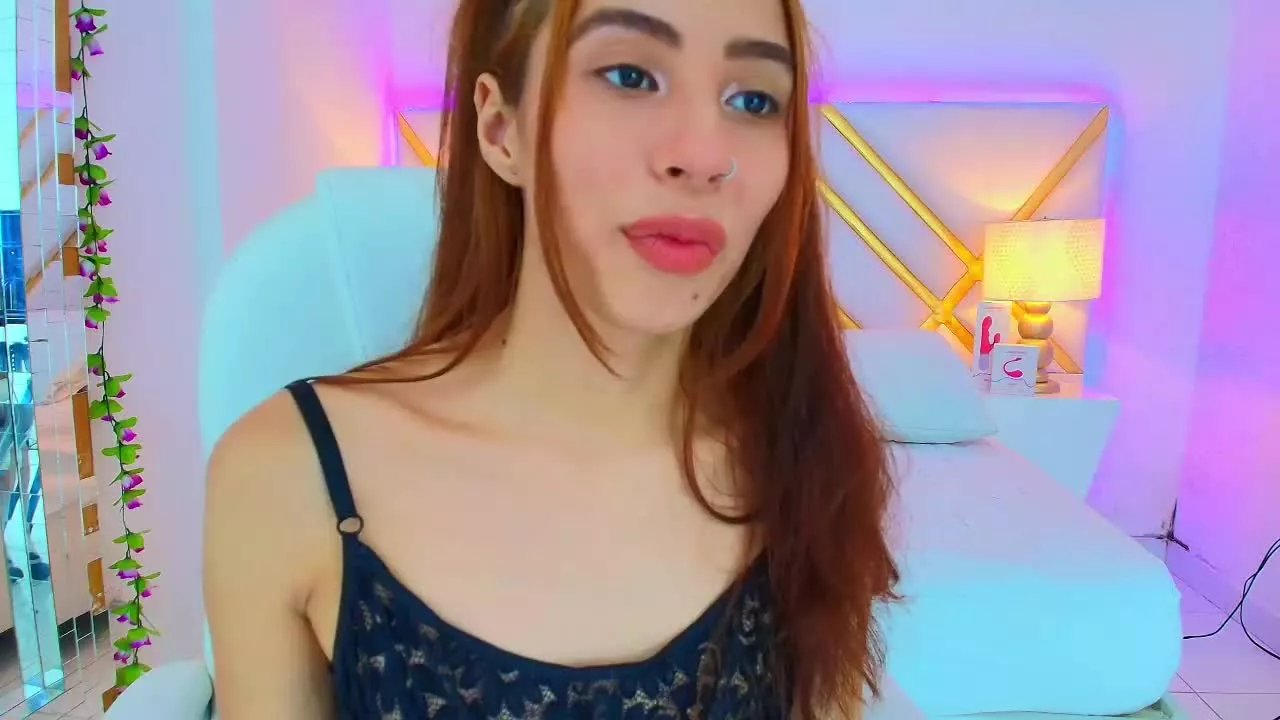 Offline CloeeMendezz on Streamray