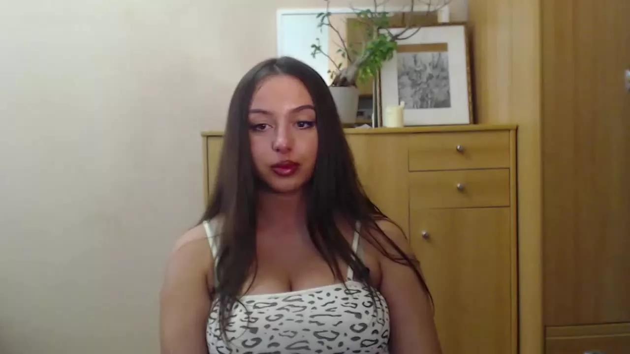 CourtneySugar on Streamray 