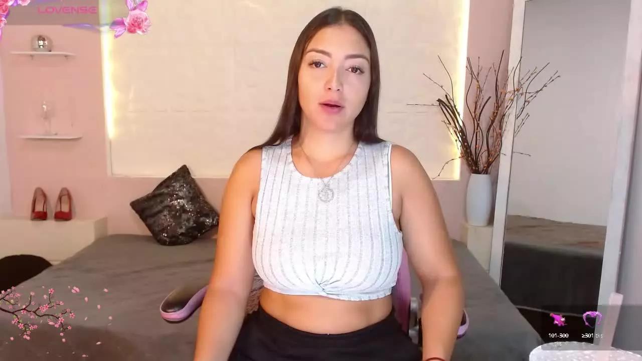Emilyrose_8 on Streamray 