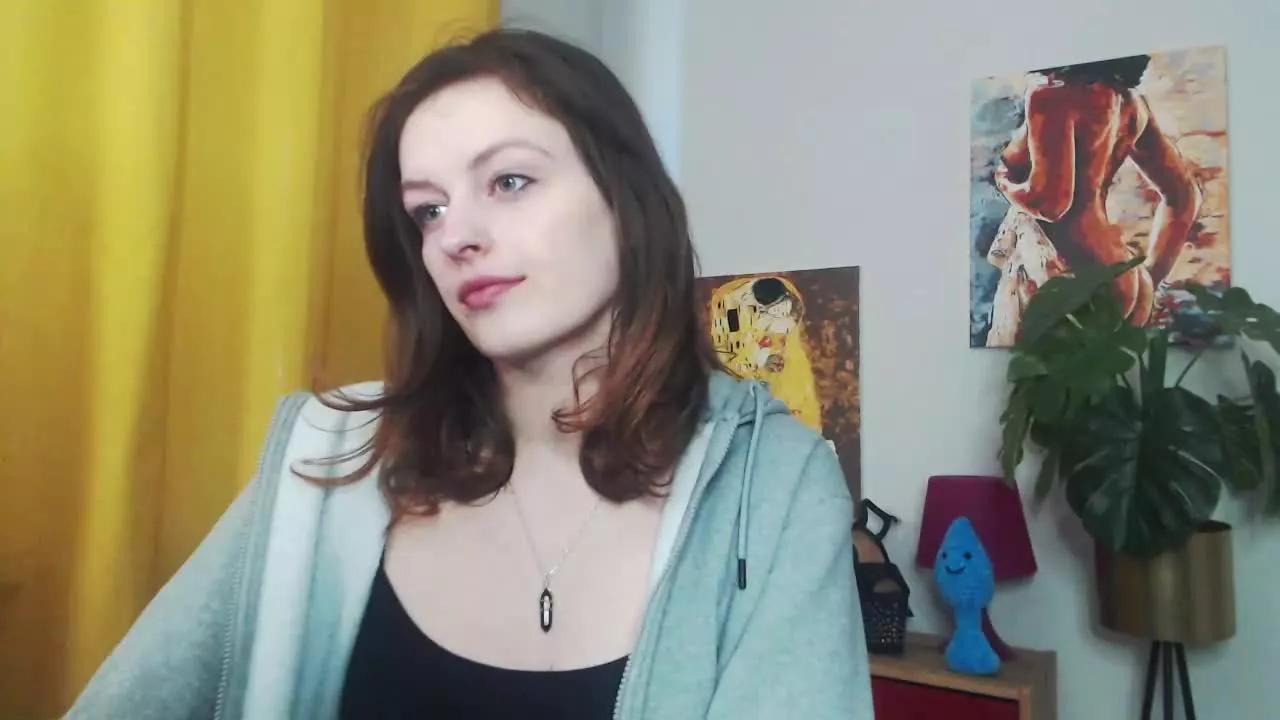 eroticNADINE on Streamray 