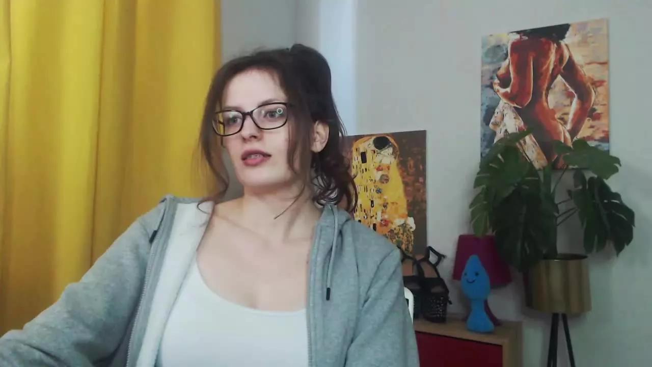 eroticNADINE on Streamray 