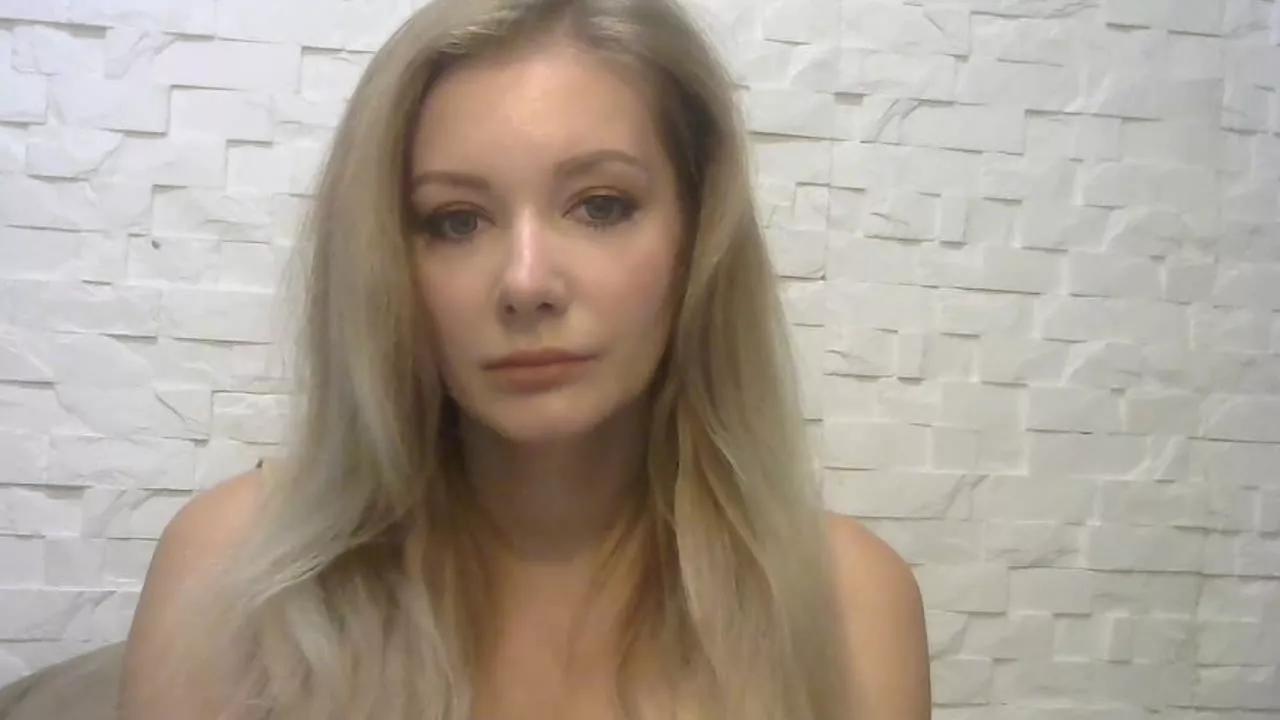 extasyOlivia on Streamray 