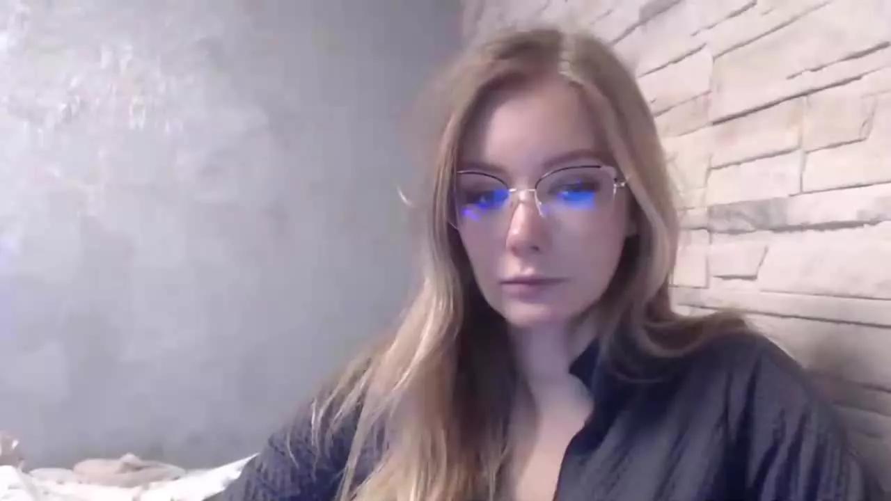 extasyOlivia on Streamray 
