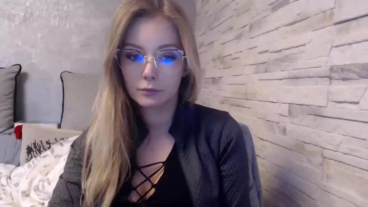 extasyOlivia on Streamray 