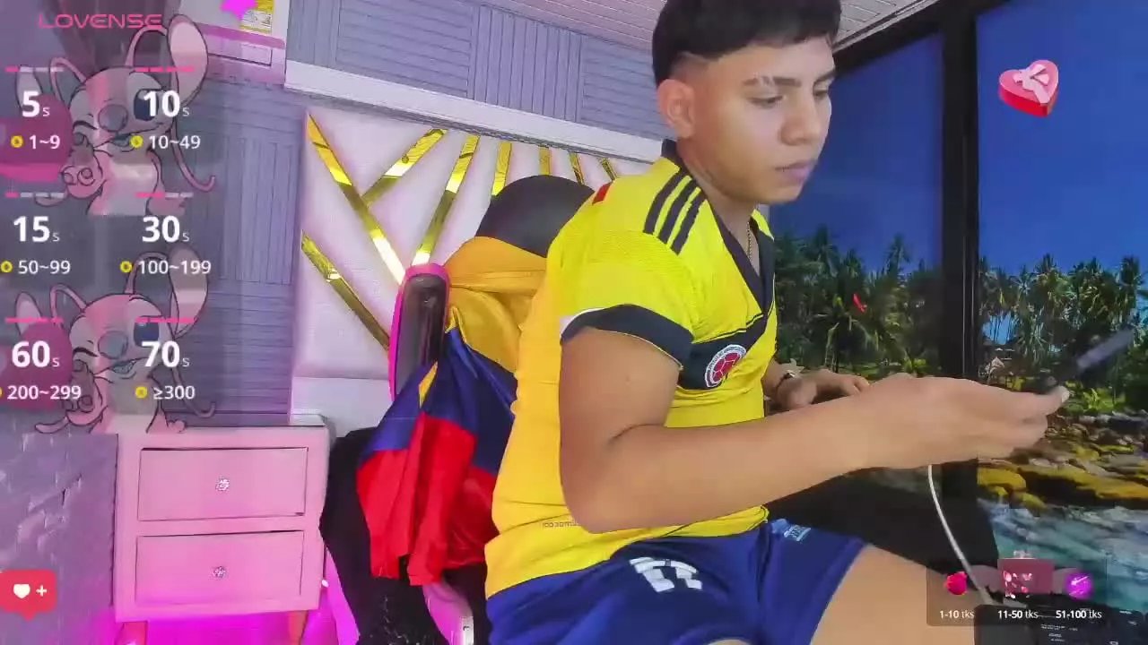 Offline FuckRichi20 on Streamray