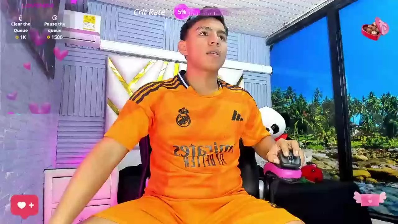 Offline FuckRichi20 on Streamray