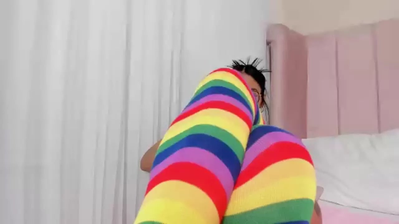 Offline HarietWhite on Streamray