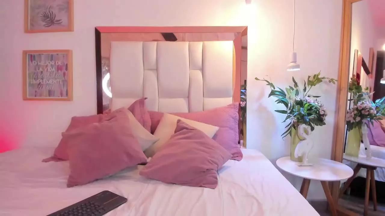 KarolLuna on Streamray 