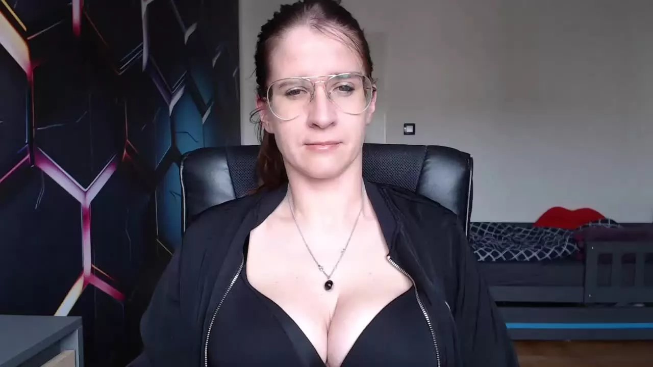 Offline KayaAlone on Streamray