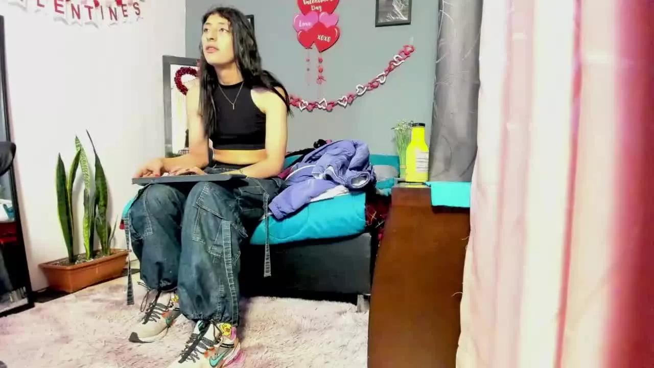 Kitty_lovesTS on Streamray 