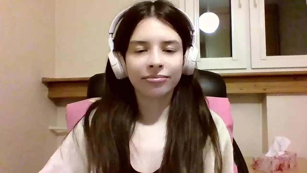 LariceTasty on Streamray 