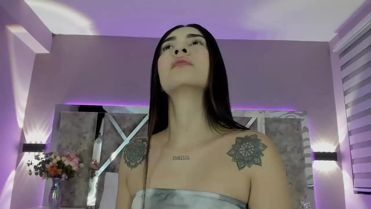 LiaBlossom on Streamray 