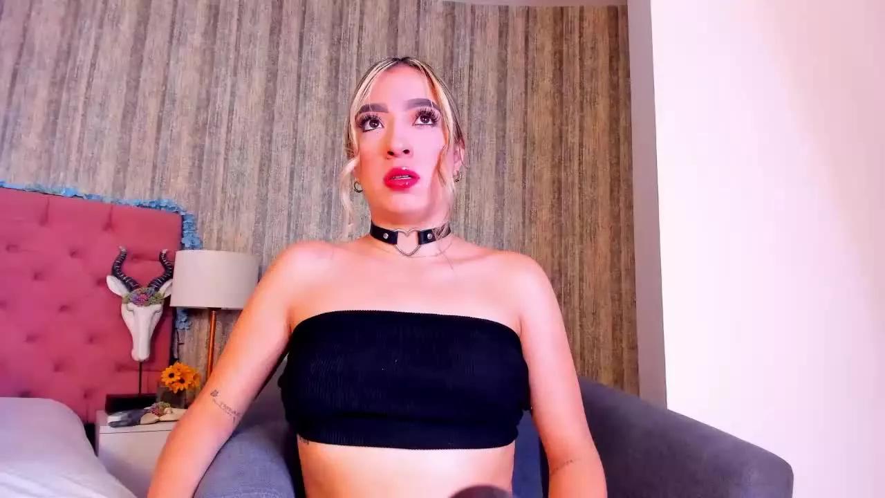 LizzCoopper on Streamray 