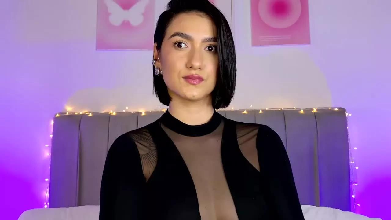 ManuelaHall on Streamray 