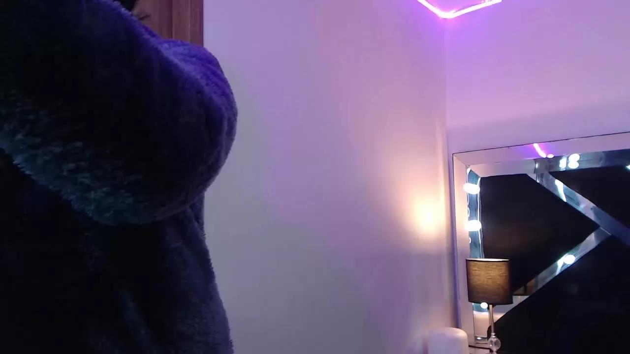 Maria_Moon on Streamray 