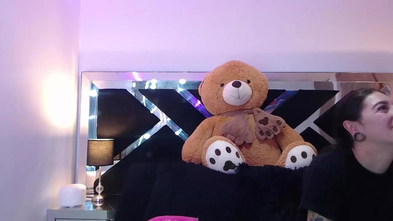 Maria_Moon on Streamray 