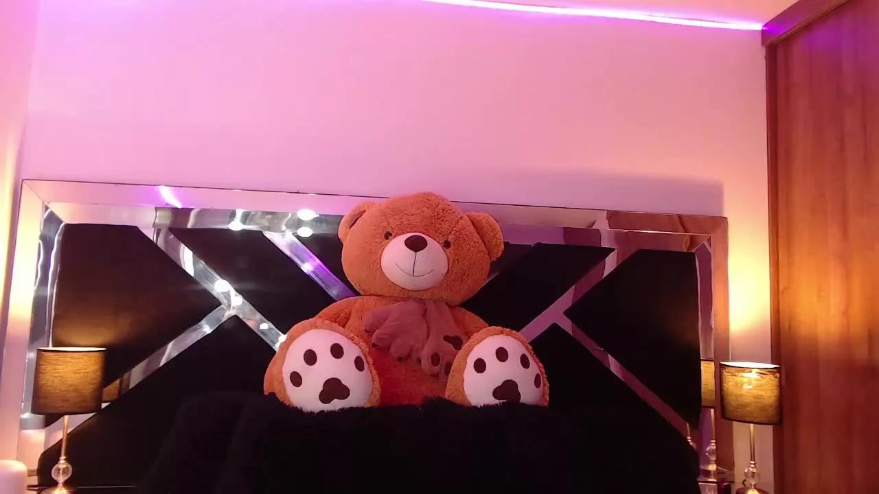 Maria_Moon on Streamray 